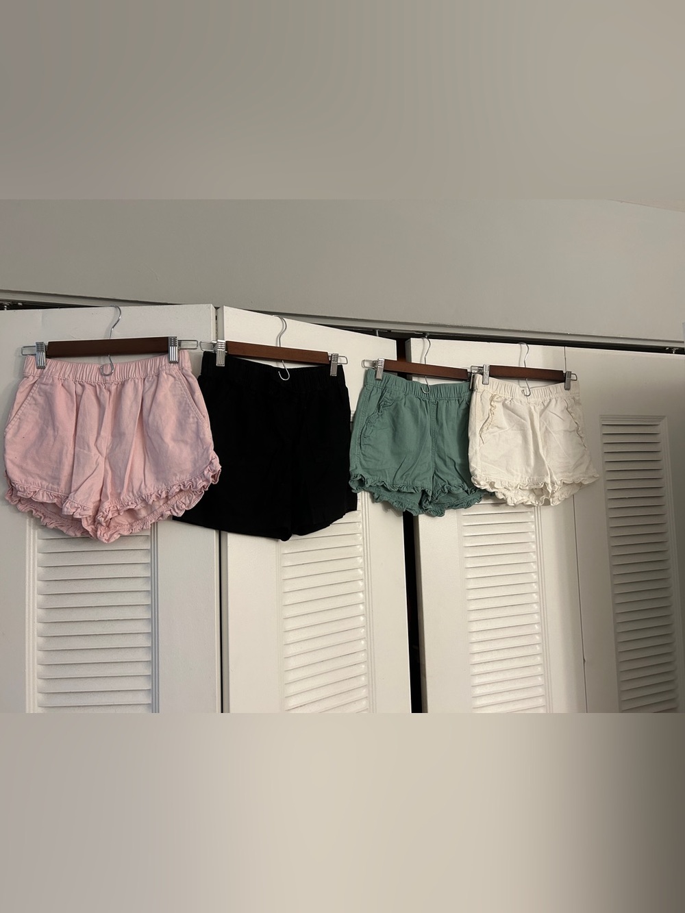 Crewcuts Girls Soft Ruffle Hem Shorts - Pink, Sage, Cream